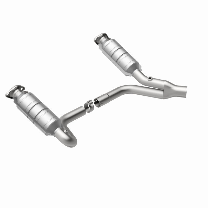 MagnaFlow Direct Fit Catalytic Converter RAIDER- 2006 8 4.7L OEM