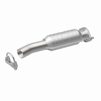 MagnaFlow Direct Fit Catalytic Converter 04 Toyota Sienna 3.3L