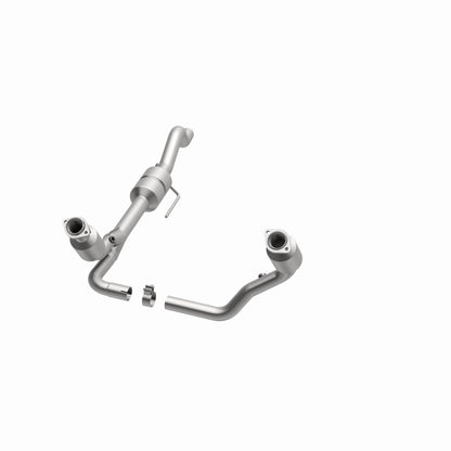 MagnaFlow Direct Fit Catalytic Converter 00-03 Durango 4WD 4.7L