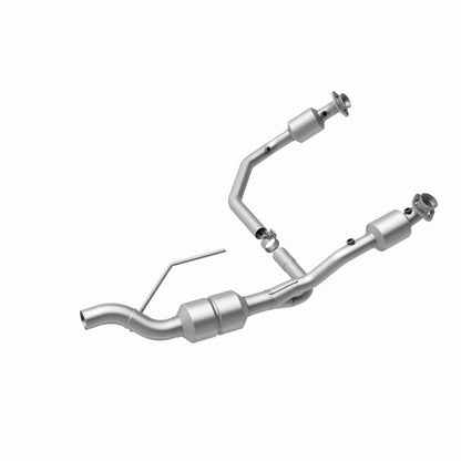 MagnaFlow Direct Fit Catalytic Converter Dodge 01-02 Ram 1500/2500/3500 Van 5.9L