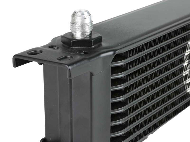 aFe Bladerunner Oil Cooler Universal 10 pol. C x 2 pol. L x 3,5 pol. A