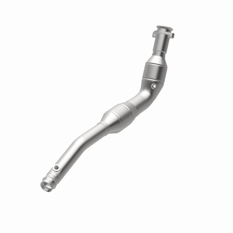 MagnaFlow Direct Fit Catalytic Converter 2014-2016 Land Rover LR4 V6 3 OEM Underbody