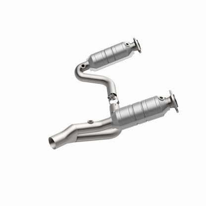 MagnaFlow Direct Fit Catalytic Converter RAIDER- 2006 8 4.7L OEM
