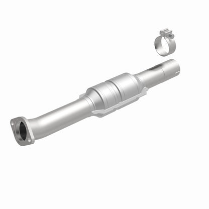 MagnaFlow Direct Fit Catalytic Converter 2010-2012 VENZA 2.7L Underbody