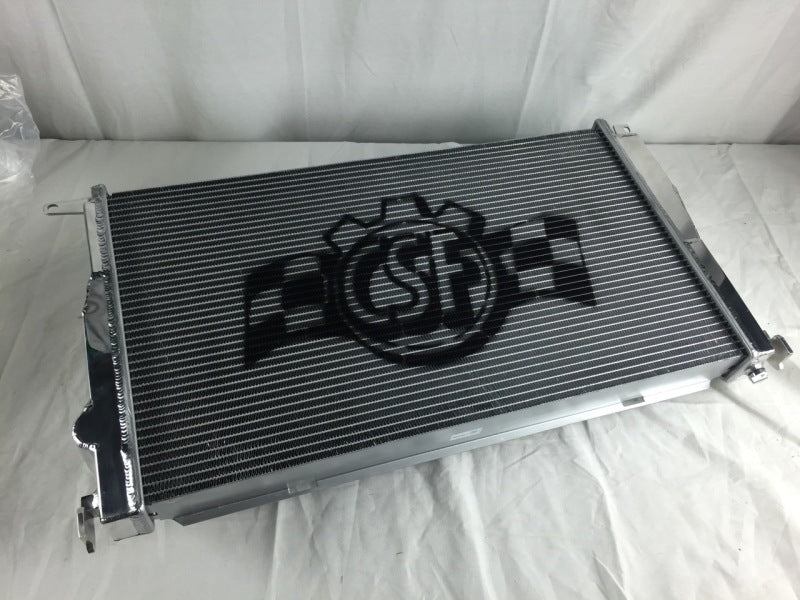 CSF 2011+ BMW 1 Serie M / 07-11 BMW 335i / 2009+ BMW Z4 sDrive30i/Z4 sDrive35i (A/T solamente) Radiador