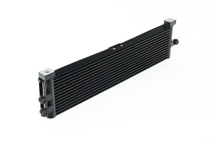 CSF BMW F8X M3/M4/M2C Enfriador de aceite de motor con protección contra rocas