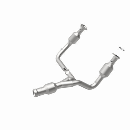 MagnaFlow Direct Fit Catalytic Converter 2015 GMC Yukon XL V8 6.2L