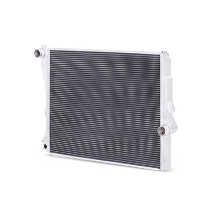Mishimoto 99-06 BMW 323i/323i/328i/330i con radiador de aluminio de rendimiento de transmisión automática