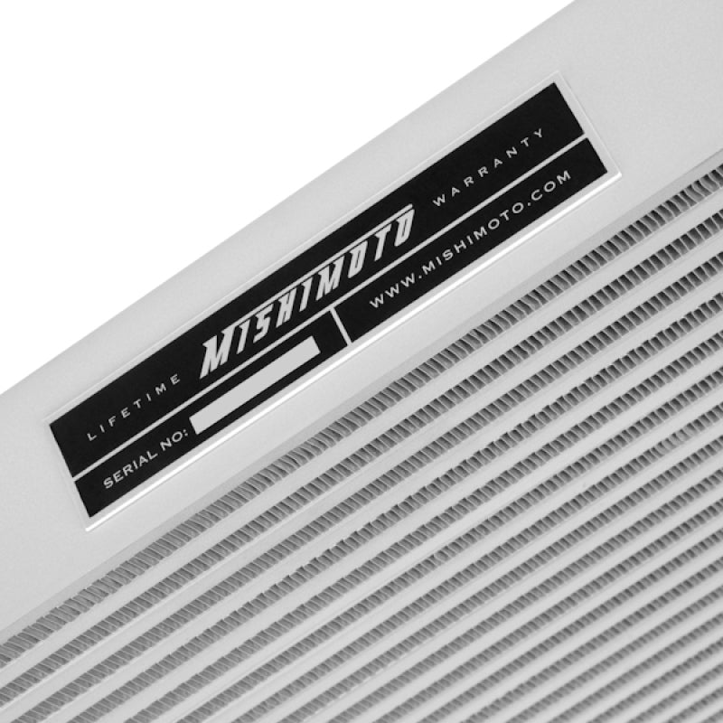 Mishimoto 06-10 Chevy 6.6L Duramax Intercooler Kit con tubos (Plata)