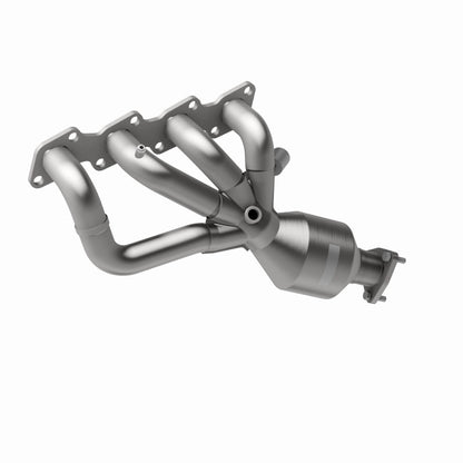 MagnaFlow Direct Fit Catalytic Converter 98-99 Nissan Frontier 2.4L