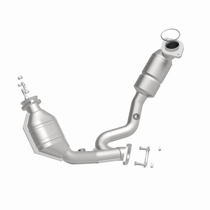 MagnaFlow Direct Fit Catalytic Converter 00-03 Ford Taurus 3.0L