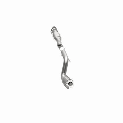 MagnaFlow Direct Fit Catalytic Converter 03-05 Express 2500 4.8L Passenger Side