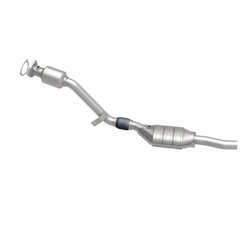 MagnaFlow Direct Fit Catalytic Converter 03 Volkswagen Passat 2.8L