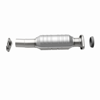 MagnaFlow Direct Fit Catalytic Converter 04 Toyota Sienna 3.3L