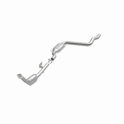 MagnaFlow Direct Fit Catalytic Converter 2003 ML350 3.7L Underbody