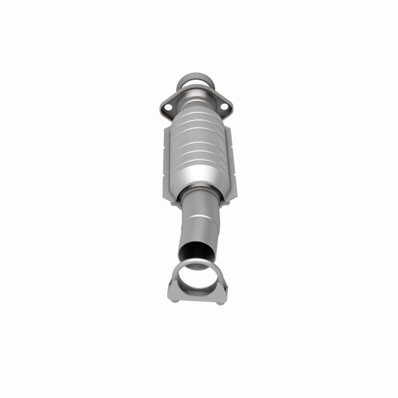 MagnaFlow Direct Fit Catalytic Converter 04-06 Toyota Sienna 3.3L AWD Rear