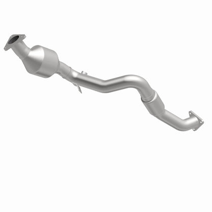 MagnaFlow Direct Fit Catalytic Converter 07 VW Touareg 3.6L Front close