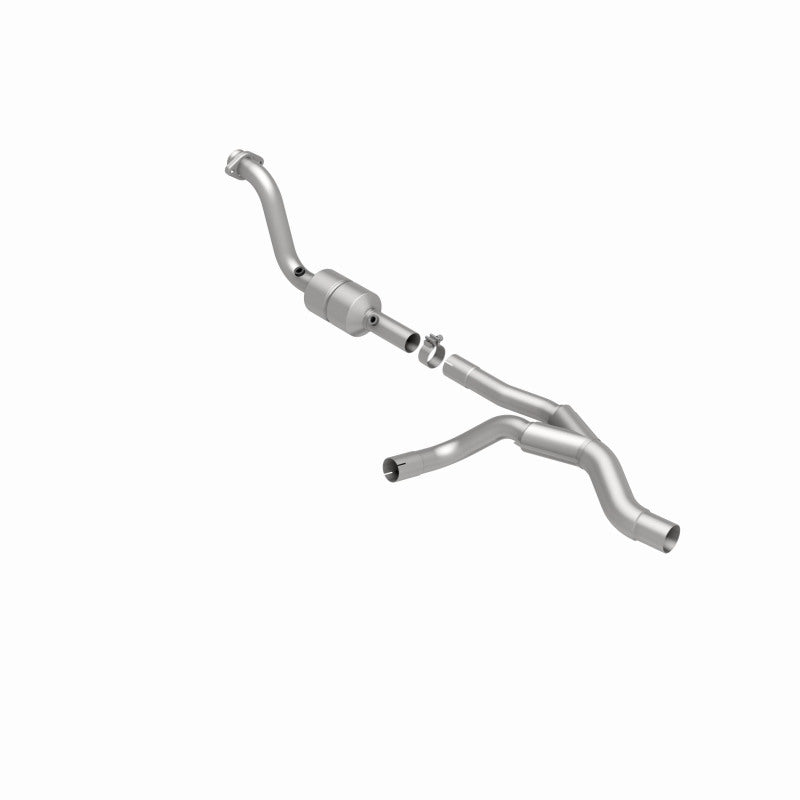 MagnaFlow Direct Fit Catalytic Converter 04-06 Dodge Durango 5.7L Passenger Side