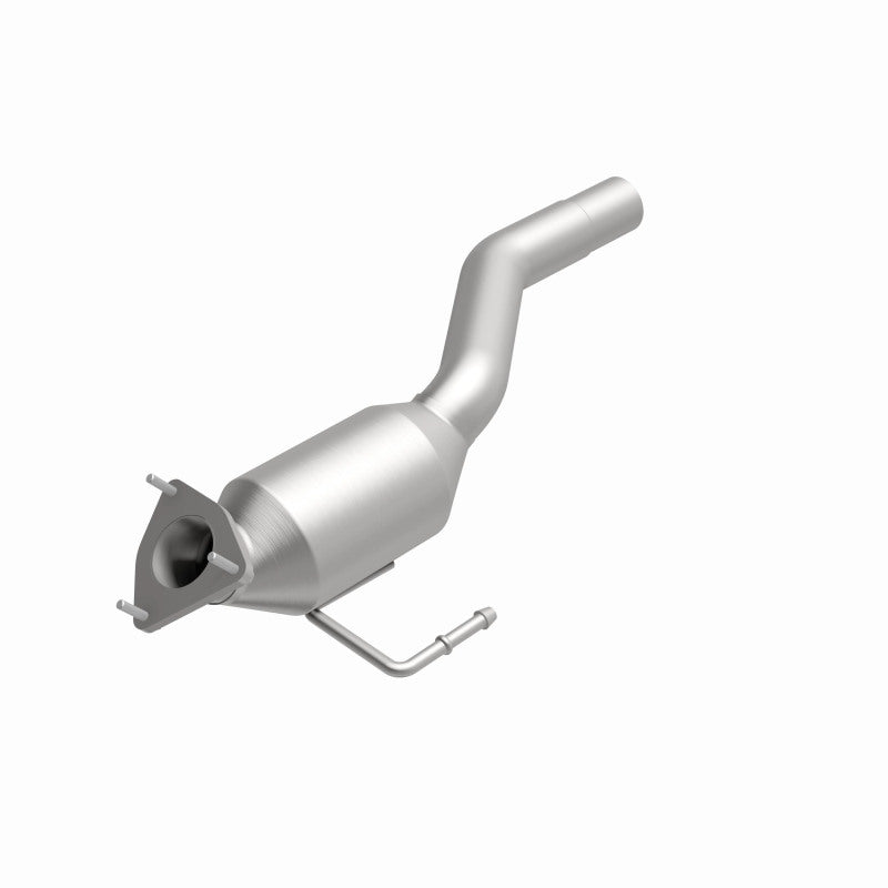 MagnaFlow Direct Fit Catalytic Converter 04-07 VW Touareg 4.2L Driver Side