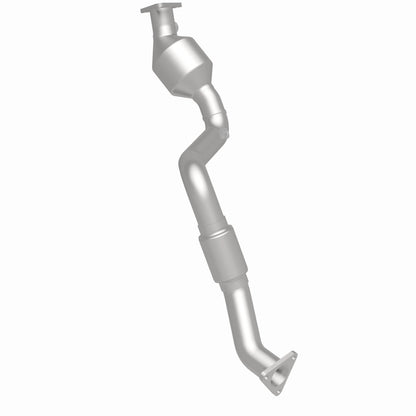 MagnaFlow Direct Fit Catalytic Converter 07 VW Touareg 3.6L Front close