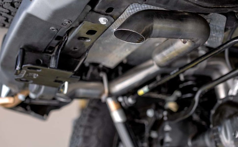MagnaFlow 2018+ Jeep Wrangler 3.6L SS Salida trasera del lado del conductor sin punta Cat-Back Escape