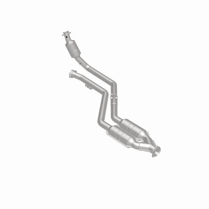 MagnaFlow Direct Fit Catalytic Converter 99-00 Mercedes CLK320 3.2L