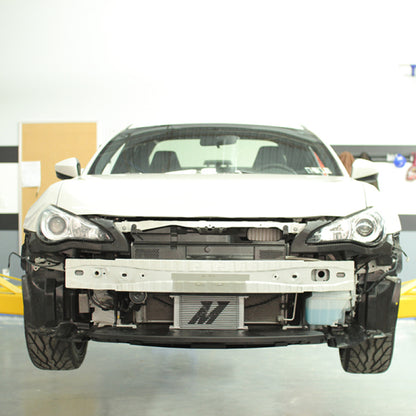 Kit de refrigerador de óleo termostático Mishimoto 13+ Subaru BRZ/Scion FR-S - Prata