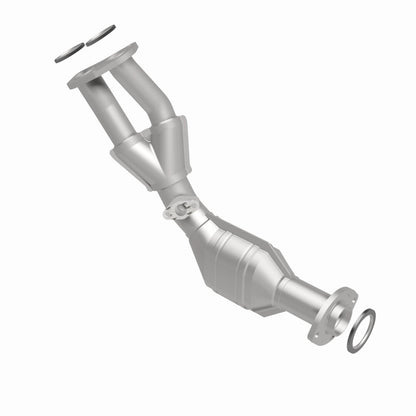 MagnaFlow Direct Fit Catalytic Converter 01-04 Toyota Tacoma 2.7L