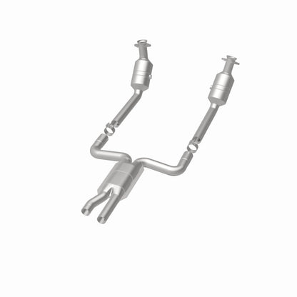 MagnaFlow Direct Fit Catalytic Converter 2003 THUNDERBIRD 3.9L Underbody