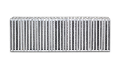 Núcleo do intercooler de fluxo vertical vibrante 24 pol. L x 8 pol. A x 3,5 pol. Espesso