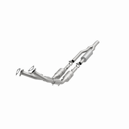 MagnaFlow Direct Fit Catalytic Converter TT QUATTRO-08 3.2L OEM