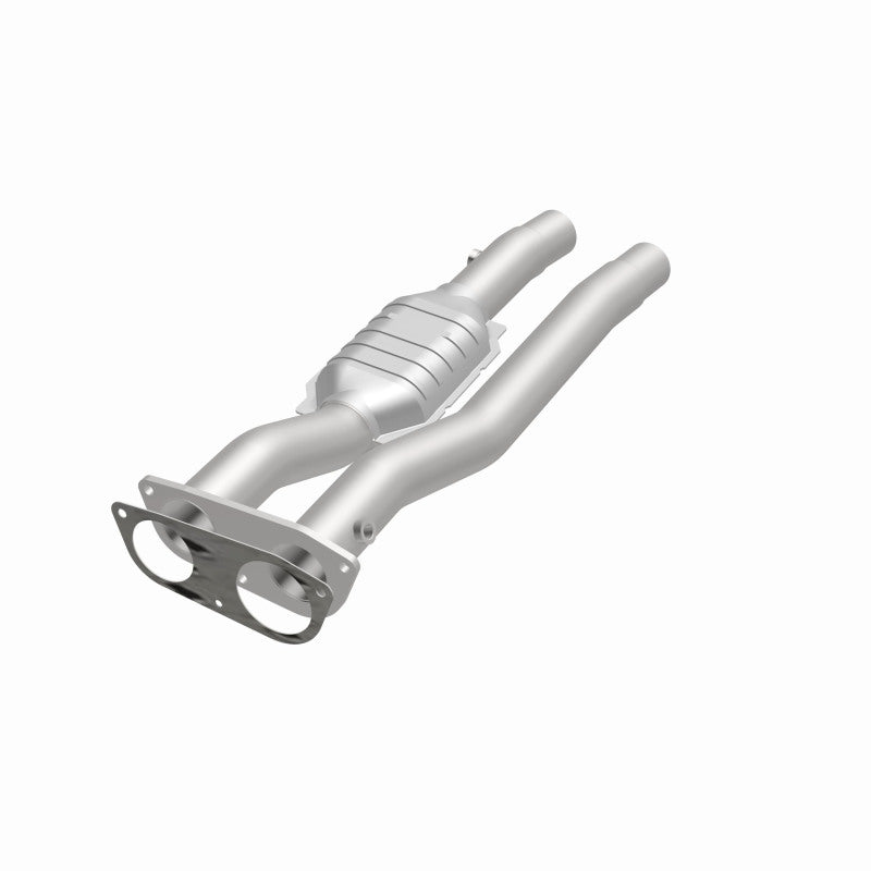 MagnaFlow Direct Fit Catalytic Converter 96-97 7.4L 3500 Truck Rear