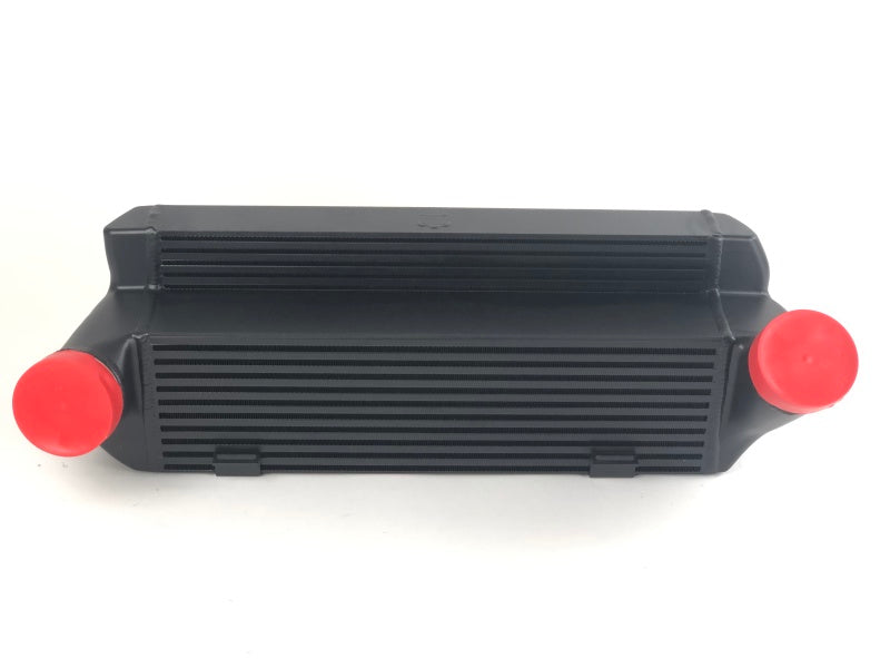 CSF 04-13 BMW 335i/xi (E90/E91/E92/E93) High Performance Stepped Core Bar/Plate Intercooler - Preto