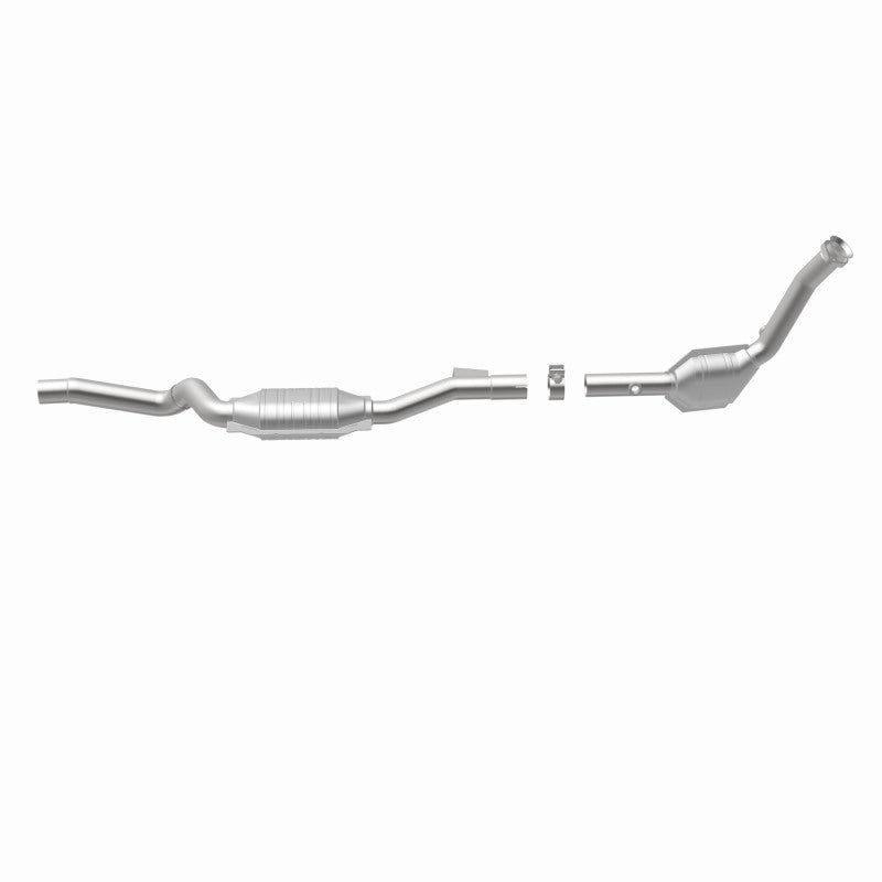 MagnaFlow Direct Fit Catalytic Converter 2003 ML350 3.7L Underbody