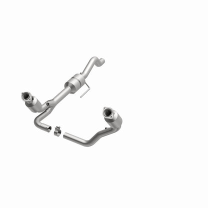 MagnaFlow Direct Fit Catalytic Converter 00-03 Durango 4WD 4.7L