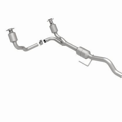 MagnaFlow Direct Fit Catalytic Converter 00-03 Dodge Durango 4.7L