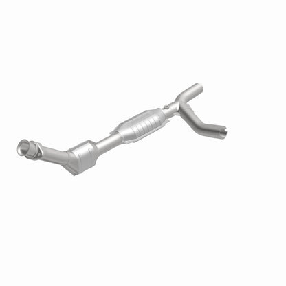 MagnaFlow Direct Fit Catalytic Converter 01-03 Ford E150 4.2L Passenger Side
