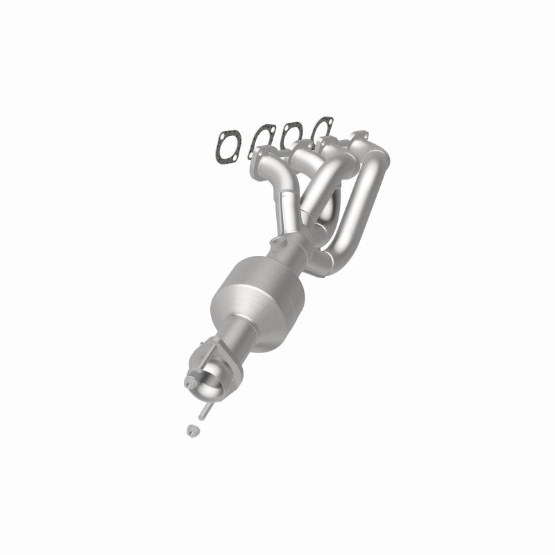 MagnaFlow Direct Fit Catalytic Converter 04-05 BMW 545I 4.4L P/S