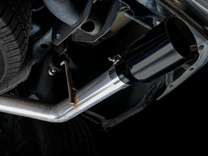 AWE Tuning 09-18 RAM 1500 5.7L (con recortes) 0FG Escape Cat-Back de salida trasera doble - Puntas plateadas cromadas