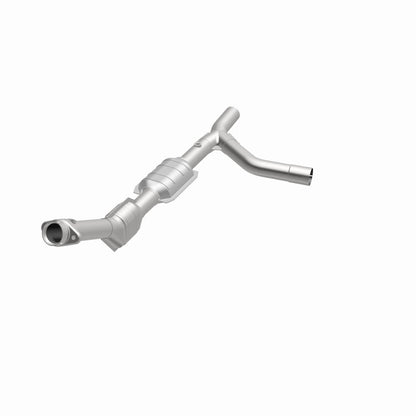 MagnaFlow Direct Fit Catalytic Converter 00-04 Ford E150 4.6L P/S
