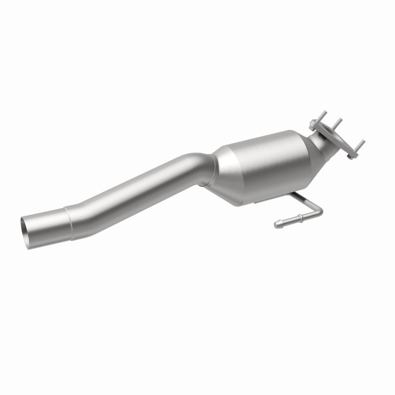 MagnaFlow Direct Fit Catalytic Converter 04-07 VW Touareg 4.2L Passenger Side