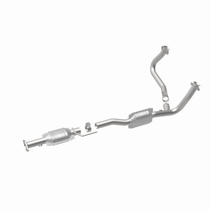 MagnaFlow Direct Fit Catalytic Converter 96-97 Ford Aerostar 4.0L