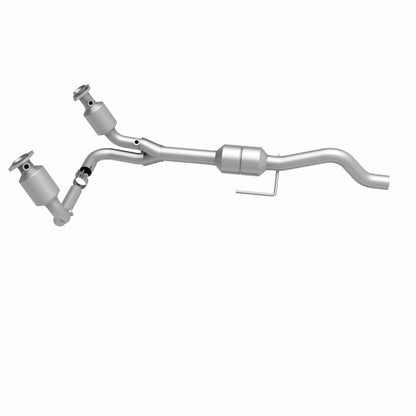 MagnaFlow Direct Fit Catalytic Converter 00-03 Dodge Durango 4.7L