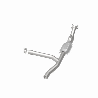 MagnaFlow Direct Fit Catalytic Converter 97-98 F150/F250 4.2L 2Wd Pa