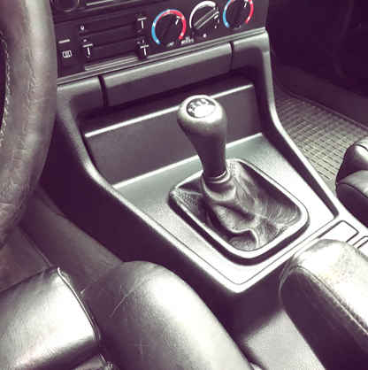 Race German -  Deluxe E34 Shifter Surround