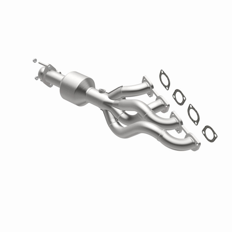 MagnaFlow Direct Fit Catalytic Converter 04-05 BMW 545I 4.4L P/S