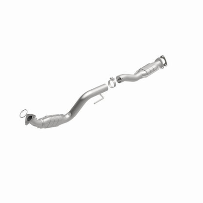 MagnaFlow Direct Fit Catalytic Converter 03-05 Express 2500 4.8L Passenger Side