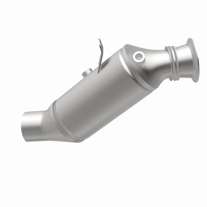 MagnaFlow Direct Fit Catalytic Converter 2015 BMW 640i/740i Underbody