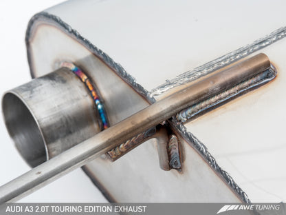 Escapamento AWE Tuning Audi 8V A3 Touring Edition - Saída Dupla Diamond Black 90 mm Pontas