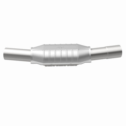 MagnaFlow Direct Fit Catalytic Converter GM 25inch x 7inch x 4inch 2.5/2.5inch